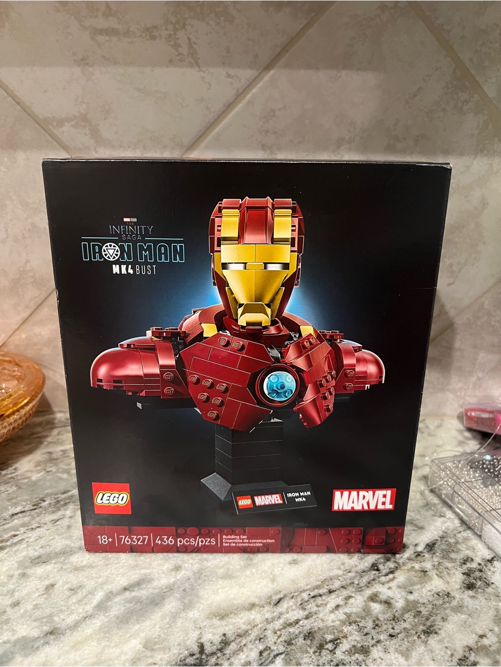 LEGO Marvel Iron Man Bust in Red and Gold